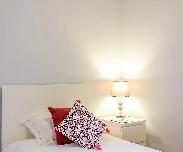 Abeiro Bed & Breakfast